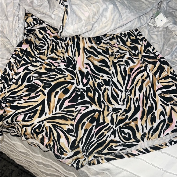 Lilly Pulitzer Black and White Bodycon Wrap Dress - Picture 5 of 5